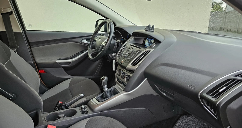 Ford Focus cena 23900 przebieg: 187000, rok produkcji 2013 z Maszewo małe 781